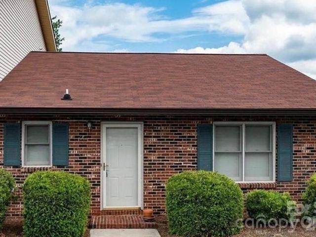 Townhouse for sale in Hickory, Catawba County