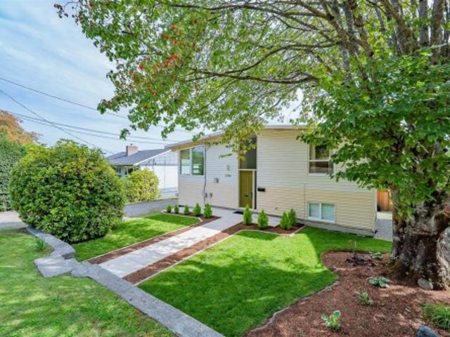 House for sale in Newcastle and Brechin, Nanaimo
