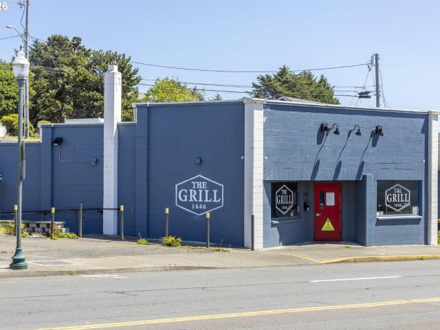 Commercial for sale in Oregonia