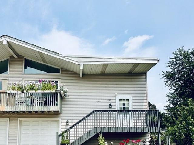 Townhouse for sale in Elgin, Illinois