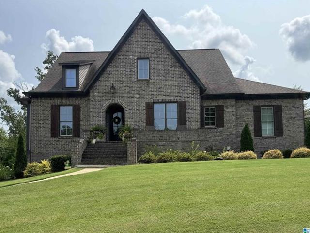 House for sale in Chelsea, Alabama