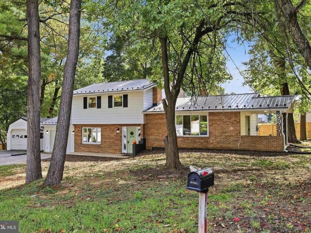House for sale in Blue Ridge Summit, Washington Township