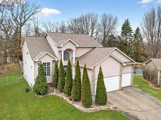 House for sale in Burnsville, Minnesota
