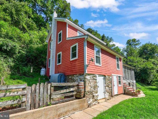 House for sale in Taylorstown, Lovettsville