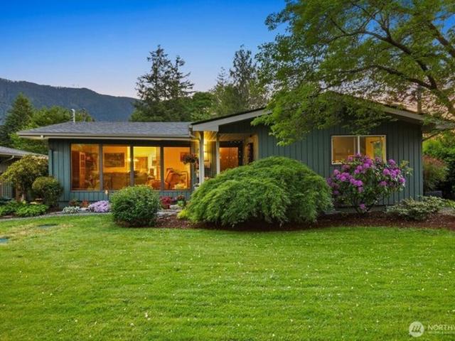 House for sale in North Bend, Washington