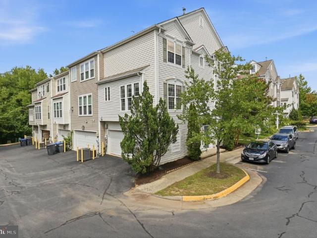 Townhouse for sale in Virginia