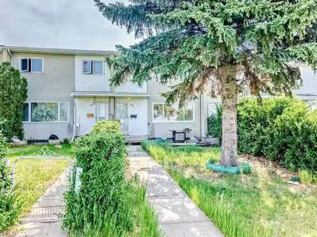 House for sale in Wedgewood, Alberta
