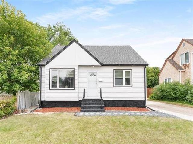 House for sale in East St. Paul, Manitoba