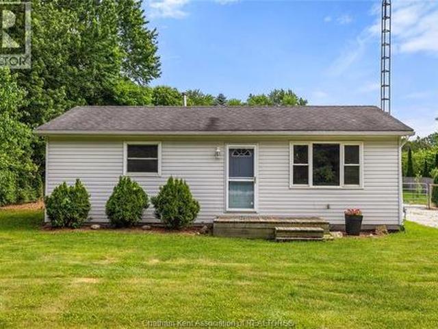 House for sale in Chatham–kent, Ontario