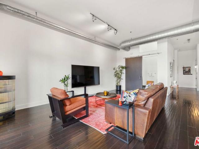 Property for rent in Canoga Park, California