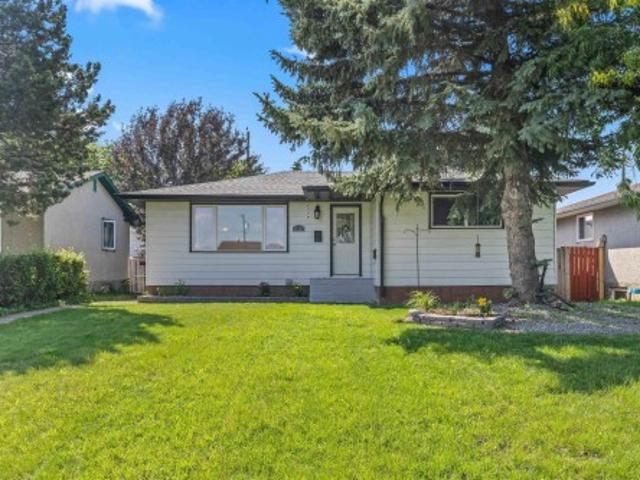 House for sale in Wedgewood, Alberta