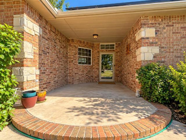 House for sale in Dibble, McClain County