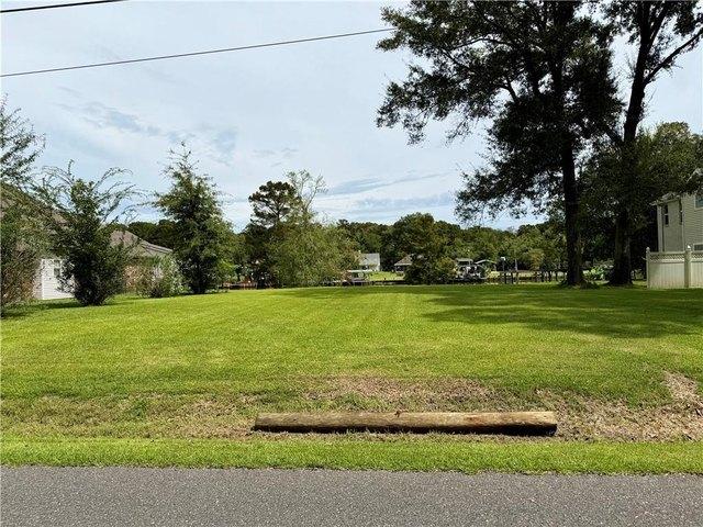 Land for sale in Saint Amant, Louisiana