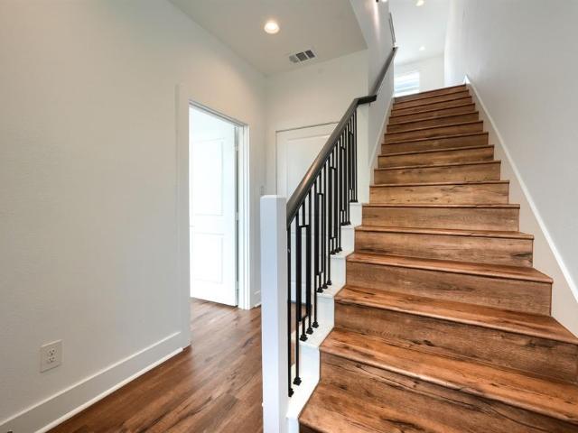 Condo for sale in Farmers Branch, Texas