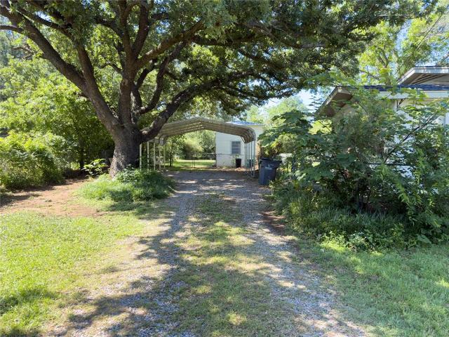 House for sale in De Young, Texas