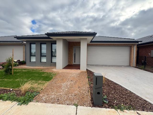 Room for rent in Camerons Creek, Victoria