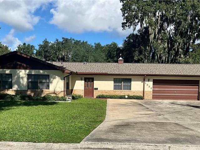 House for sale in Leesburg, Lake County