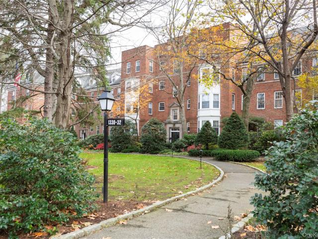 Property for sale in Glenwood, New York