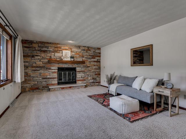 House for sale in Neenah, Winnebago County