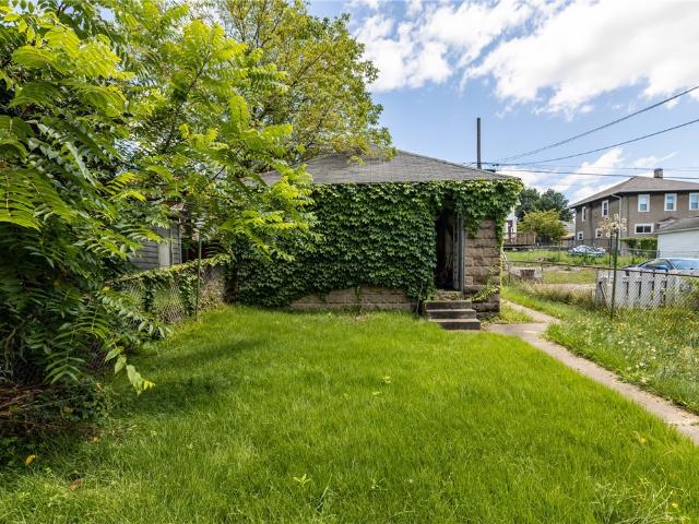 House for sale in New Kensington, Pennsylvania