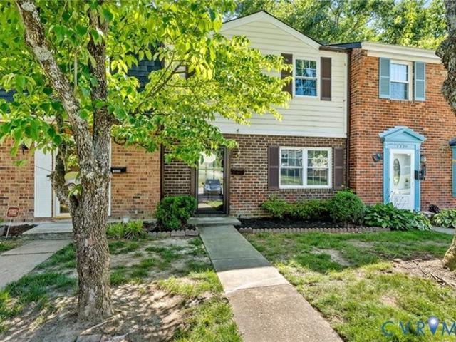 Townhouse for sale in Virginia
