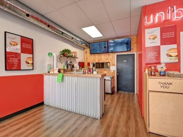 Commercial for sale in St. Leonard's, Quebec