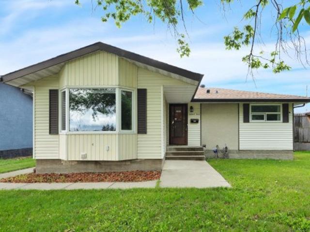 House for sale in Wedgewood, Alberta