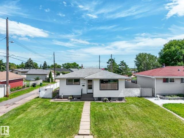 House for sale in Wedgewood, Alberta