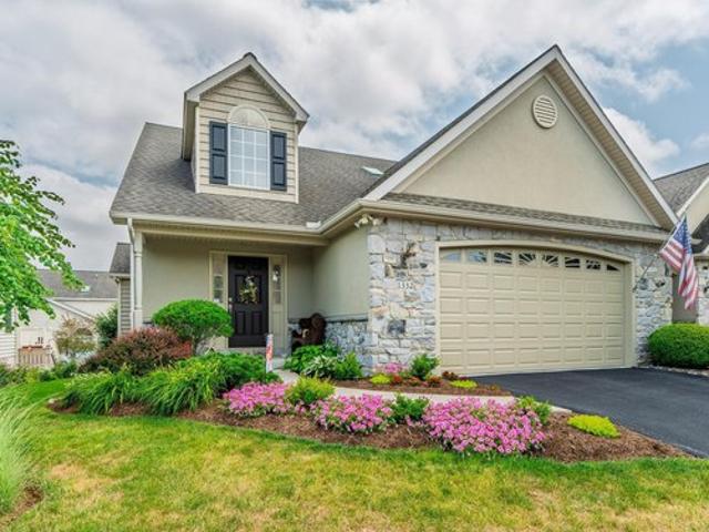 Townhouse for sale in Mount Joy, Pennsylvania