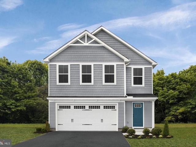 House for sale in Bunker Hill, West Virginia