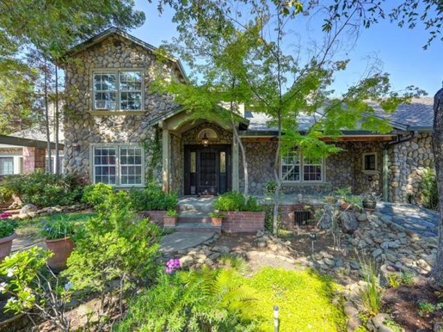 House for sale in Pine Grove, California