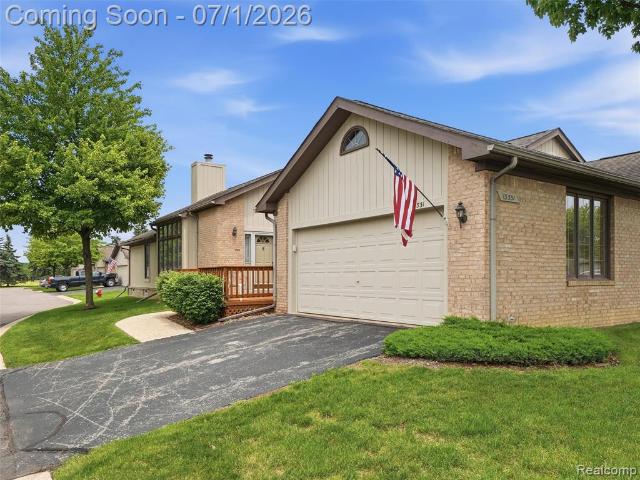 Condo for sale in Sterling Heights, Michigan
