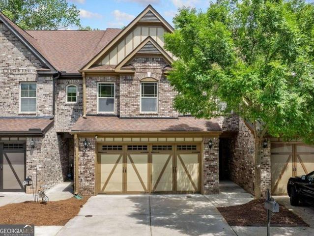 Townhouse for sale in Alpharetta, Georgia