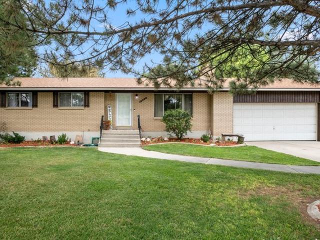 House for sale in Riverton, Utah