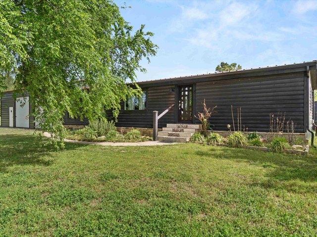House for sale in Gilchrist, Texas