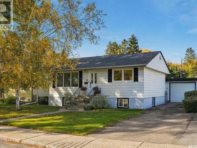 House for sale in Holiday Park, Saskatoon