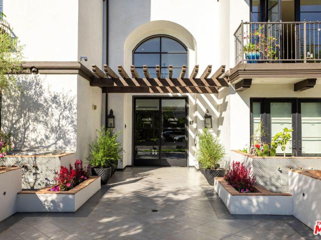 Property for rent in Canoga Park, California