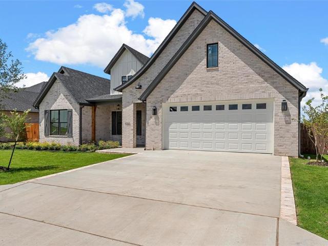 House for sale in Hewitt, Texas