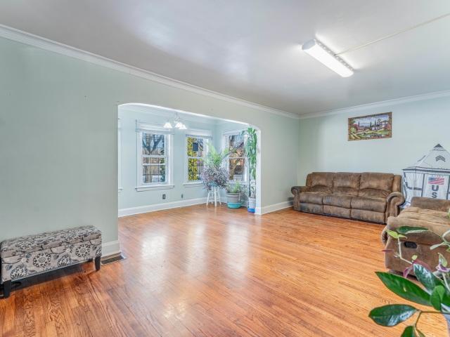 House for sale in Des Plaines, Illinois