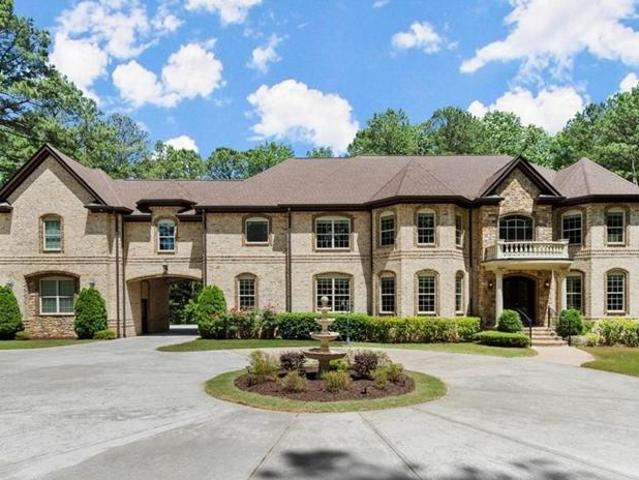 House for sale in Alpharetta, Georgia