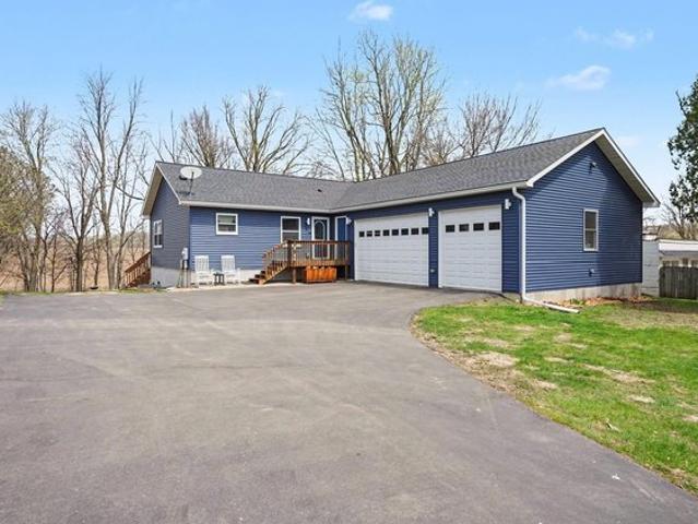 House for sale in Cannon Falls, Minnesota