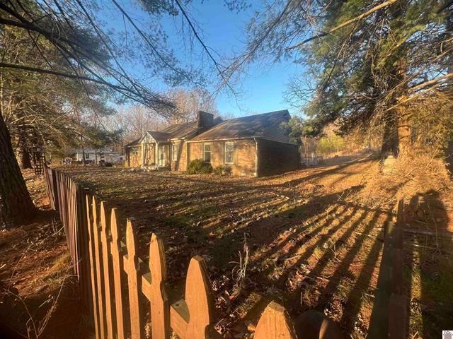 House for sale in Crittenden, Kentucky