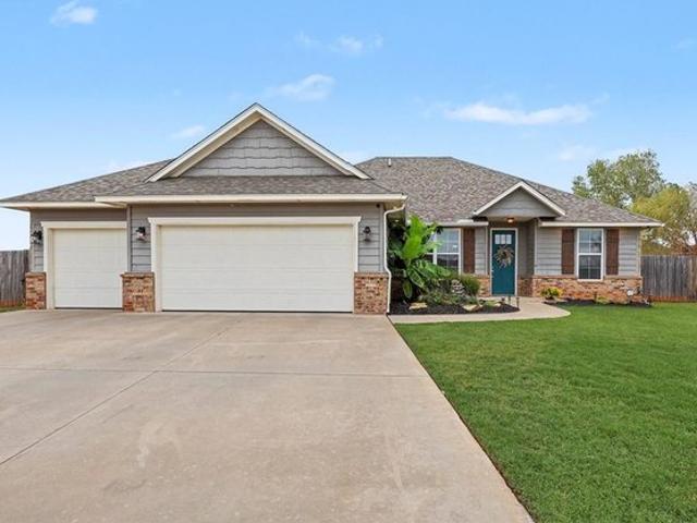 House for sale in Moore, Cleveland County
