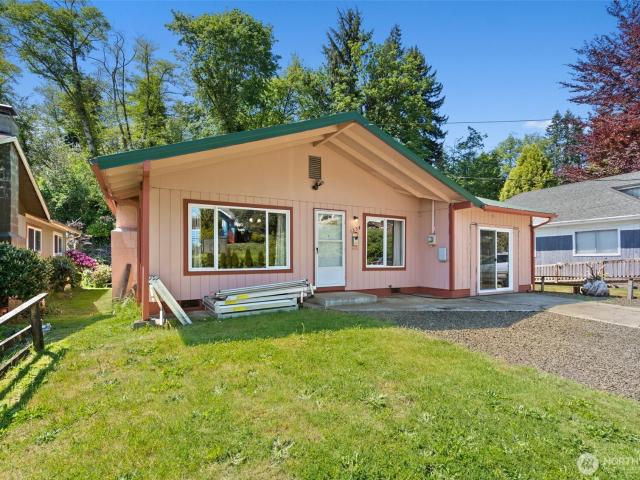 House for sale in Raymond, Washington