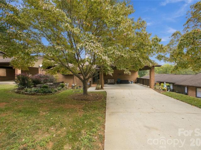 Condo for sale in Northview, Statesville