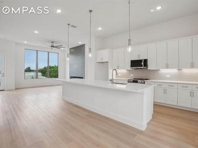 Property for rent in Farmers Branch, Texas