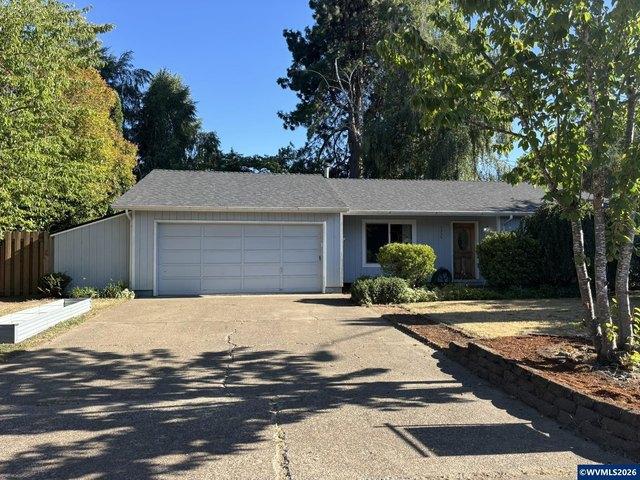 House for sale in Independence, Polk County