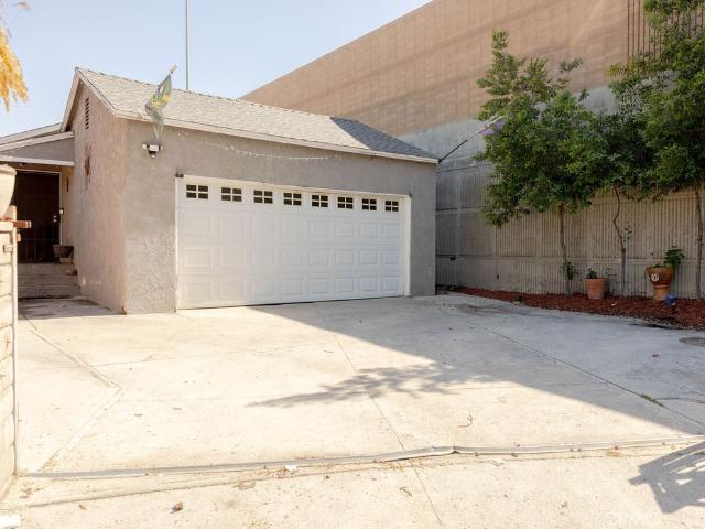 House for sale in Pacoima Neighborhood Council, Canoga Park