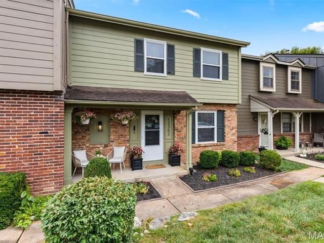 Condo for sale in Ballwin, Missouri