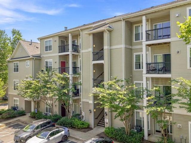 Condo for sale in Virginia
